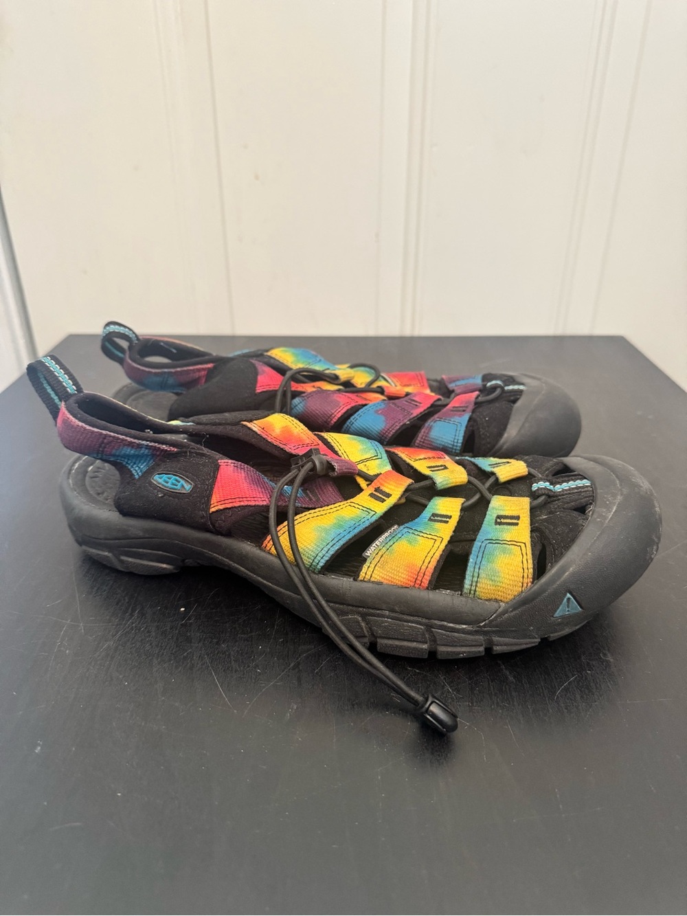 Keen Women’s Newport H2 Sandals Retro Tie Dye Rainbow 10.5